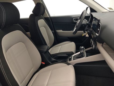 Used 2020 Hyundai Venue SEL FWD image 21