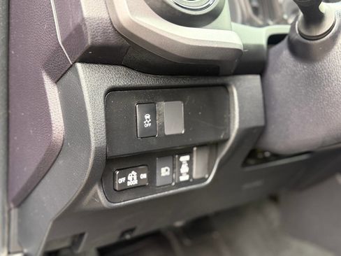 Used 2022 Toyota Tacoma TRD Off-Road image 13