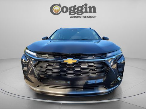 New 2026 Chevrolet Trax LT w/ Driver Confidence Package image 5