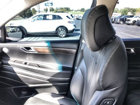 Used 2023 Genesis GV80 3.5T image 24