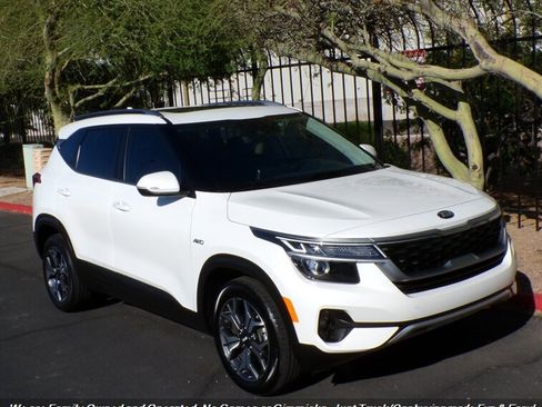 Used 2021 Kia Seltos EX image 1