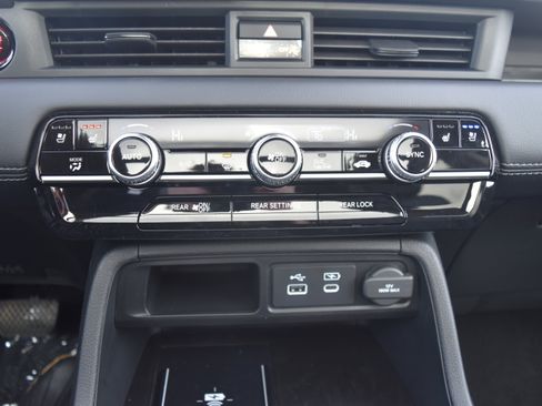 New 2025 Honda Pilot Elite image 24