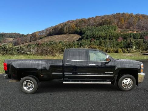 Used 2018 Chevrolet Silverado 3500 LTZ w/ Duramax Plus Package image 8