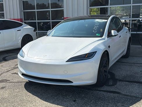 Used 2025 Tesla Model 3 Long Range RWD image 1