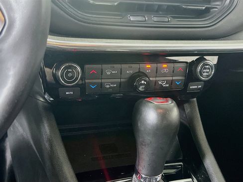 Used 2023 Jeep Compass High Altitude w/ Driver Assist Group I AWD/4WD image 16