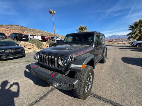 Used 2025 Jeep Wrangler Unlimited Rubicon image 1