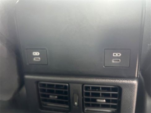 Used 2024 Subaru Solterra Premium image 25