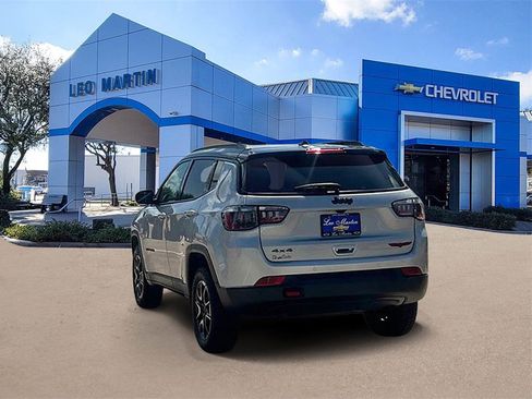 Used 2024 Jeep Compass Trailhawk image 7