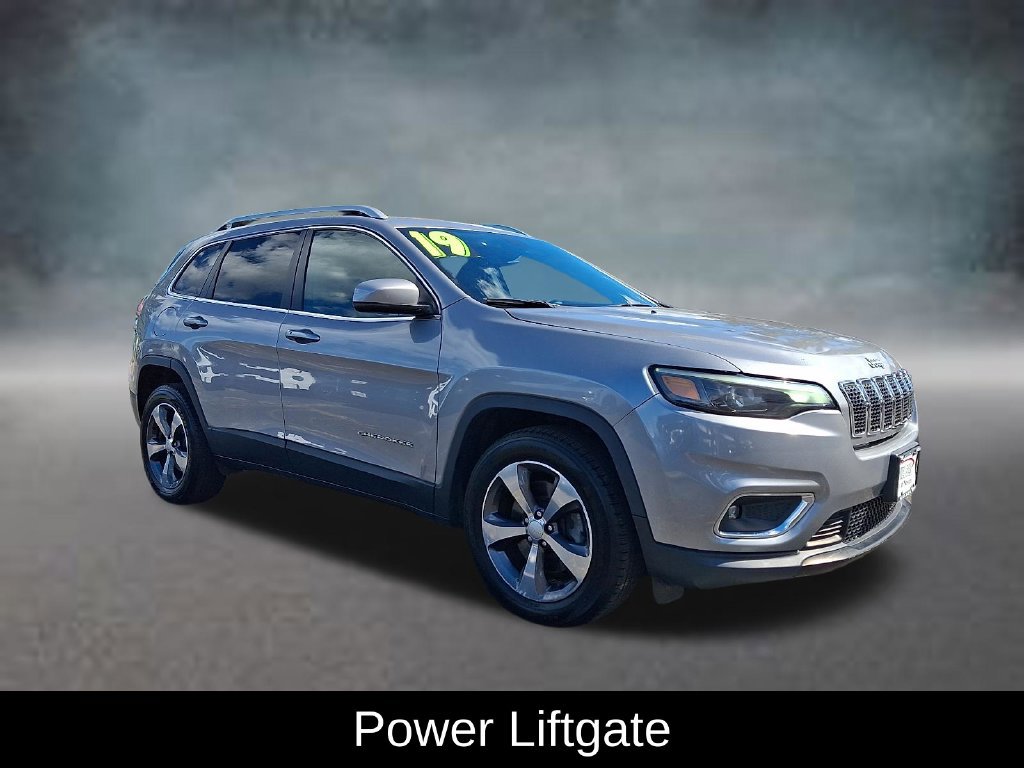 Used 2019 Jeep Cherokee Limited AWD/4WD image 4