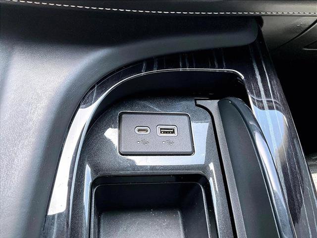 Certified 2023 Cadillac Escalade ESV V AWD/4WD image 26