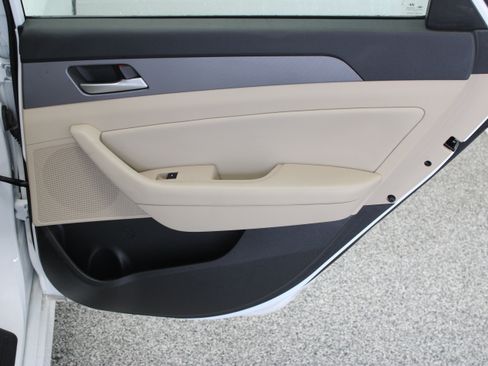 Used 2018 Hyundai Sonata SEL FWD image 33