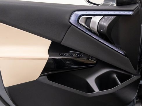 Used 2026 BMW X3 xDrive30 w/ Premium Package image 14