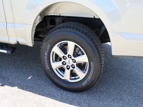 Used 2018 Ford F150 XLT w/ Equipment Group 302A Luxury AWD/4WD image 22