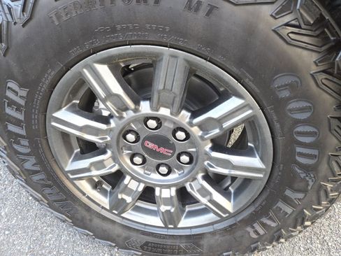 New 2026 GMC Sierra 1500 AT4X image 18