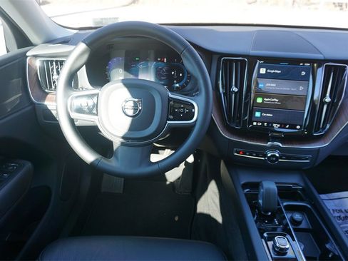 Used 2024 Volvo XC60 B5 Plus w/ Protection Package Premier image 5