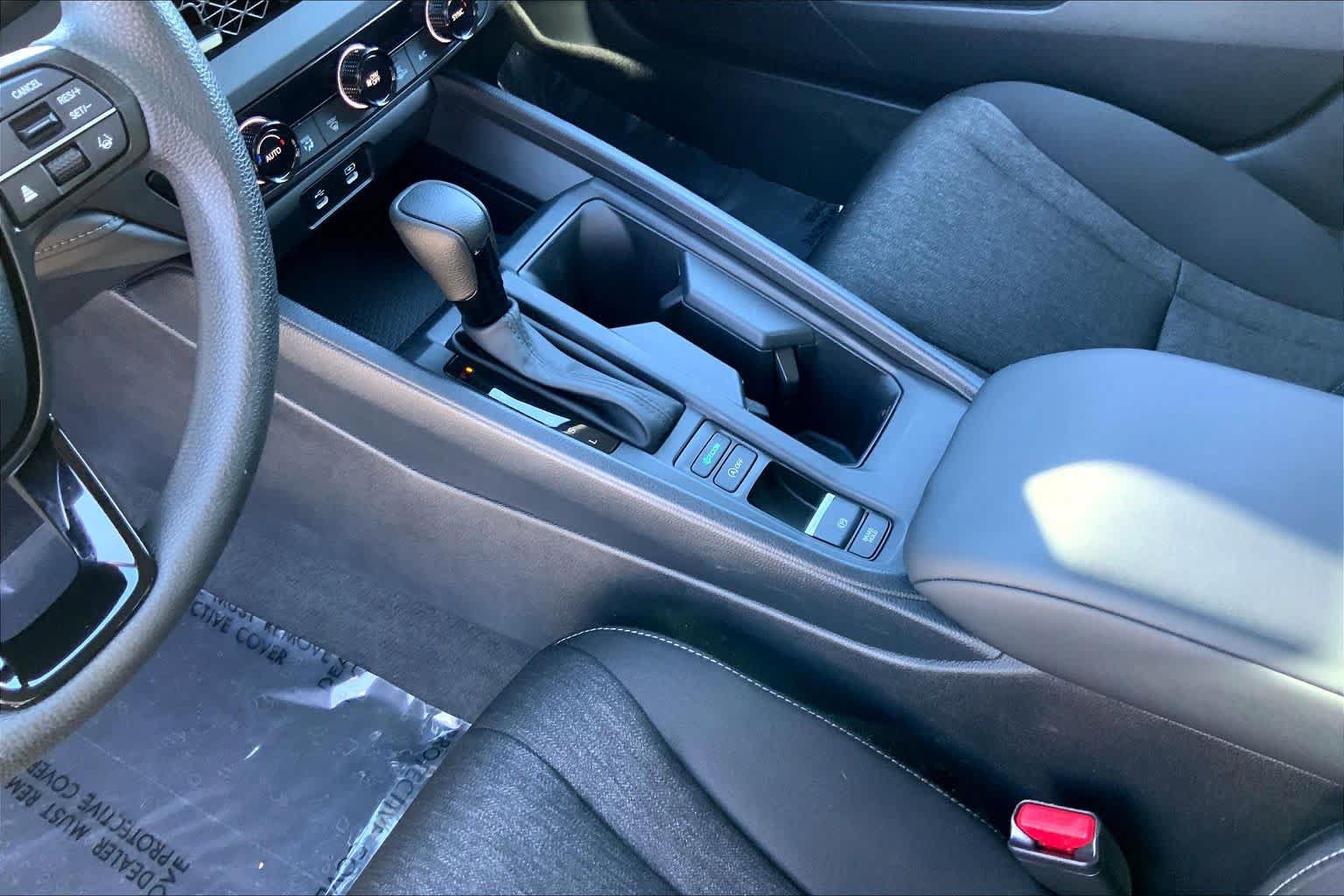Used 2025 Honda Accord SE image 16