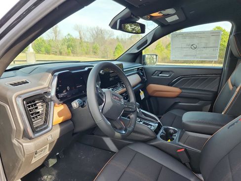 New 2026 GMC Canyon AT4 image 9