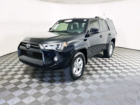 Used 2023 Toyota 4Runner SR5 Premium w/ Moonroof Package RWD image 7