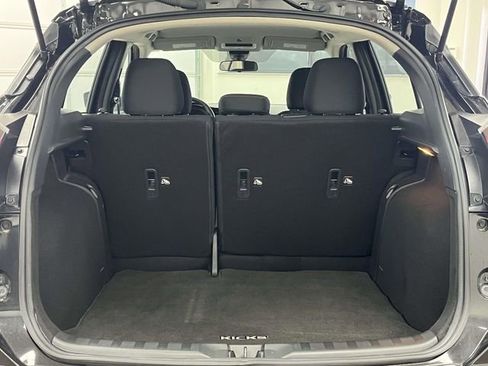 Used 2024 Nissan Kicks SR image 19