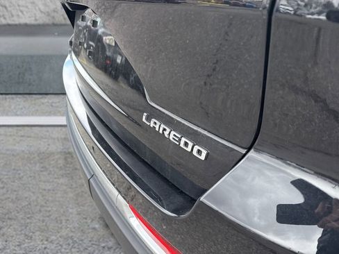 Used 2023 Jeep Grand Cherokee Laredo image 10