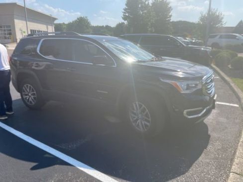Used 2019 GMC Acadia SLE w/ LPO, Floor Liner Package FWD image 1