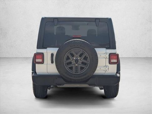 Used 2024 Jeep Wrangler Sport AWD/4WD image 7