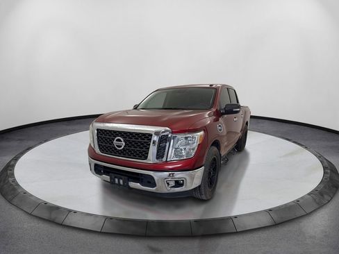 Used 2017 Nissan Titan SV RWD image 1