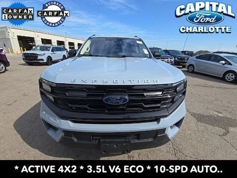 Used 2025 Ford Expedition Max Active RWD image 2