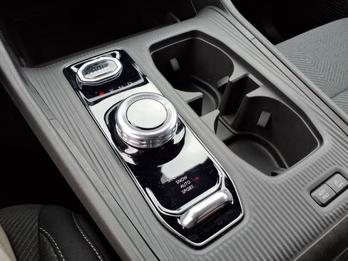New 2026 Jeep Cherokee Laredo AWD/4WD image 15