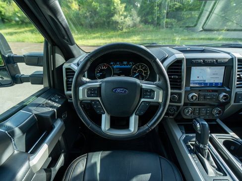 Used 2020 Ford F150 Lariat w/ Equipment Group 502A Luxury AWD/4WD image 15