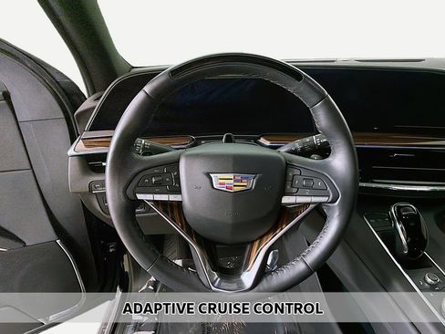 Used 2024 Cadillac Escalade Premium Luxury w/ Performance Package AWD/4WD image 7