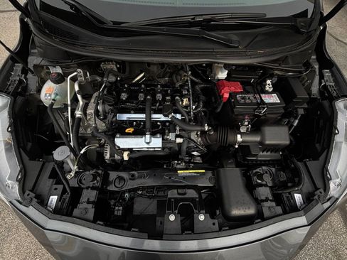 Used 2025 Nissan Versa SV image 31