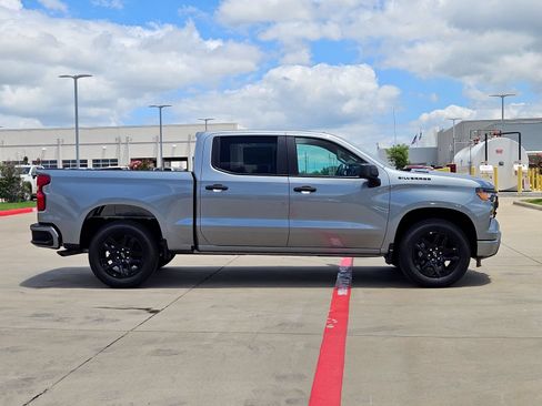 New 2026 Chevrolet Silverado 1500 Custom w/ LPO, Dark Essentials Package RWD image 7