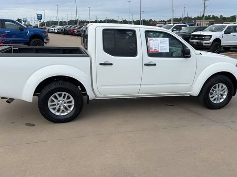 Used 2019 Nissan Frontier SV RWD image 8