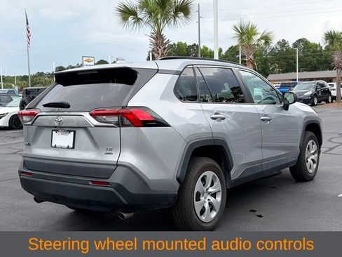 Used 2021 Toyota RAV4 LE AWD/4WD image 5