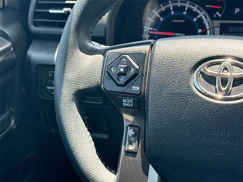 Used 2019 Toyota 4Runner TRD Off-Road AWD/4WD image 25