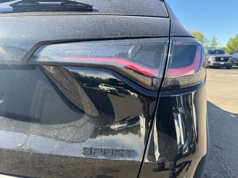 Used 2023 Honda HR-V Sport image 9