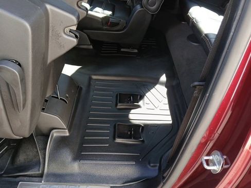 Used 2020 GMC Yukon XL Denali image 28