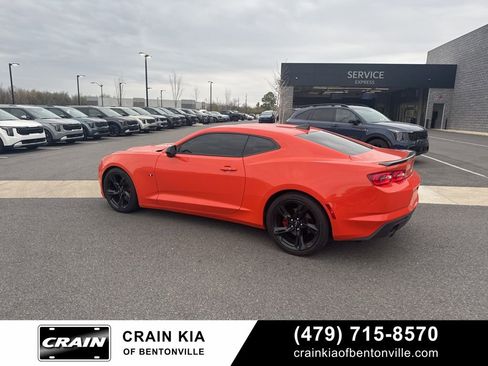 Used 2020 Chevrolet Camaro LT image 18