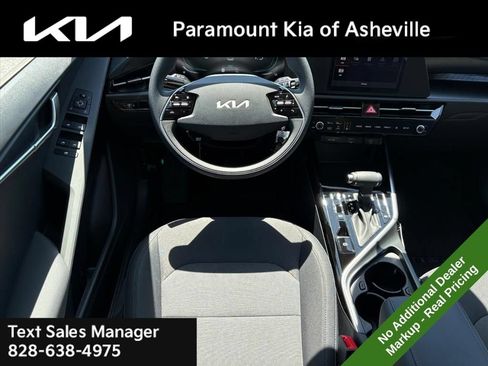 New 2026 Kia Niro LX FWD image 22