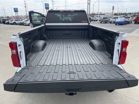 New 2026 Chevrolet Silverado 3500 High Country w/ High Country Premium Package AWD/4WD image 23