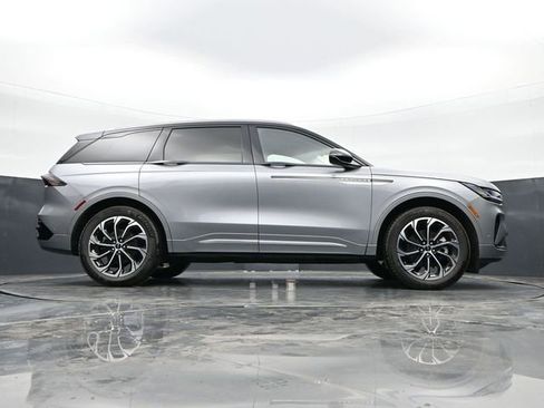 Used 2024 Lincoln Nautilus Reserve AWD/4WD image 42