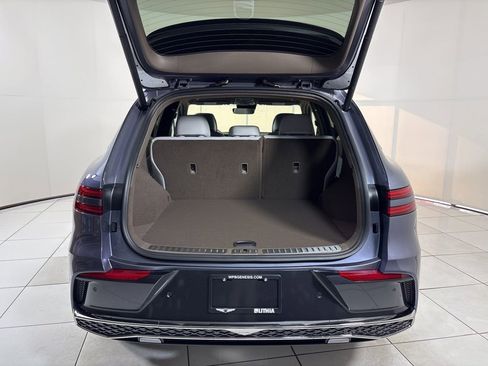 New 2026 Genesis GV70 2.5T Advanced AWD/4WD image 30