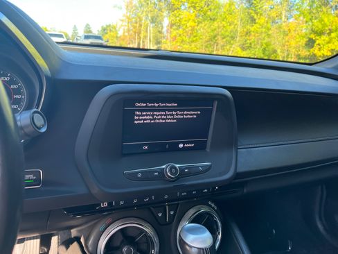 Used 2021 Chevrolet Camaro LT image 36