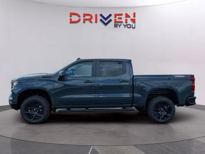 New 2026 Chevrolet Silverado 1500 Custom Trail Boss w/ LPO, Dark Essentials Package