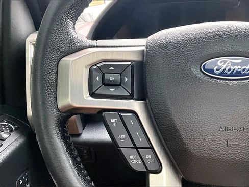 Used 2016 Ford F150 Platinum w/ Equipment Group 701A Luxury image 12