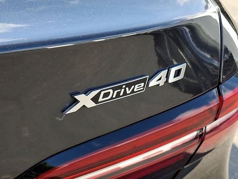 Used 2025 BMW i5 xDrive40 w/ Premium Package image 31