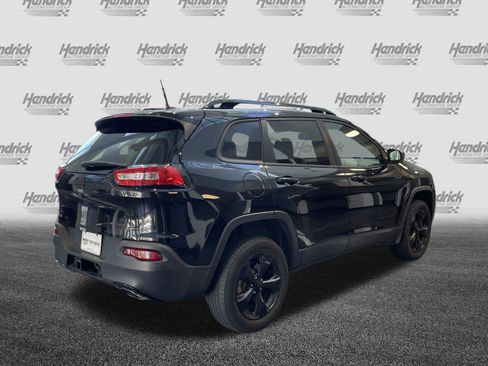 Used 2017 Jeep Cherokee High Altitude AWD/4WD image 10