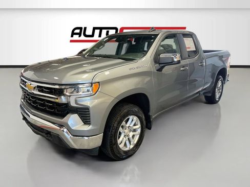 Used 2025 Chevrolet Silverado 1500 LT w/ LPO, Liner Protection Package AWD/4WD image 3
