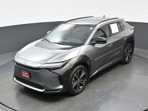 Used 2024 Toyota bZ4X Limited image 37